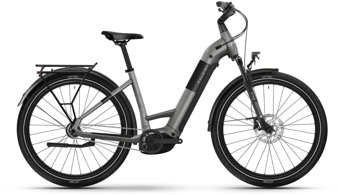 Raleigh Novus Hub Gear Lowstep Electric Bike L Platinum Chrome Gloss - Cycles UK